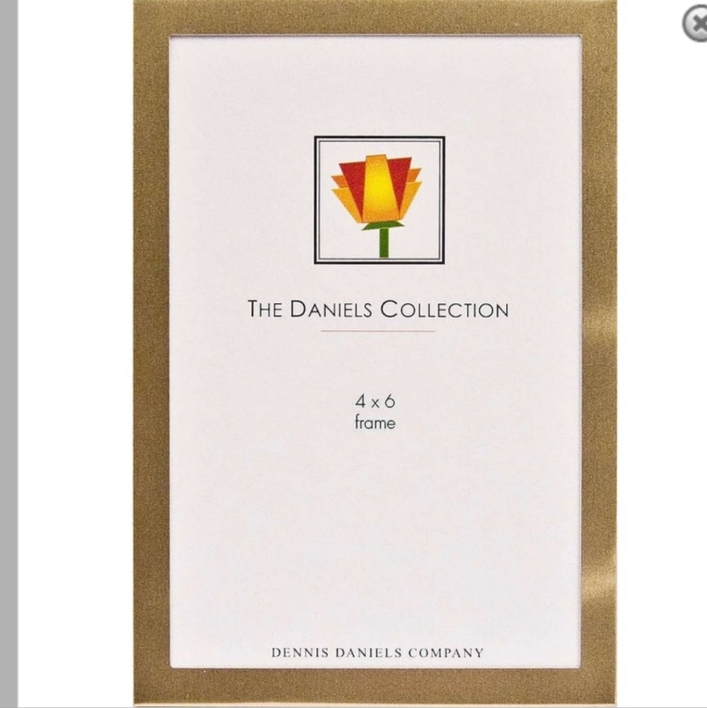 Dennis Daniels  Goldtone Aluminum 4"x6" Photo Frame #A2004G  New in Box